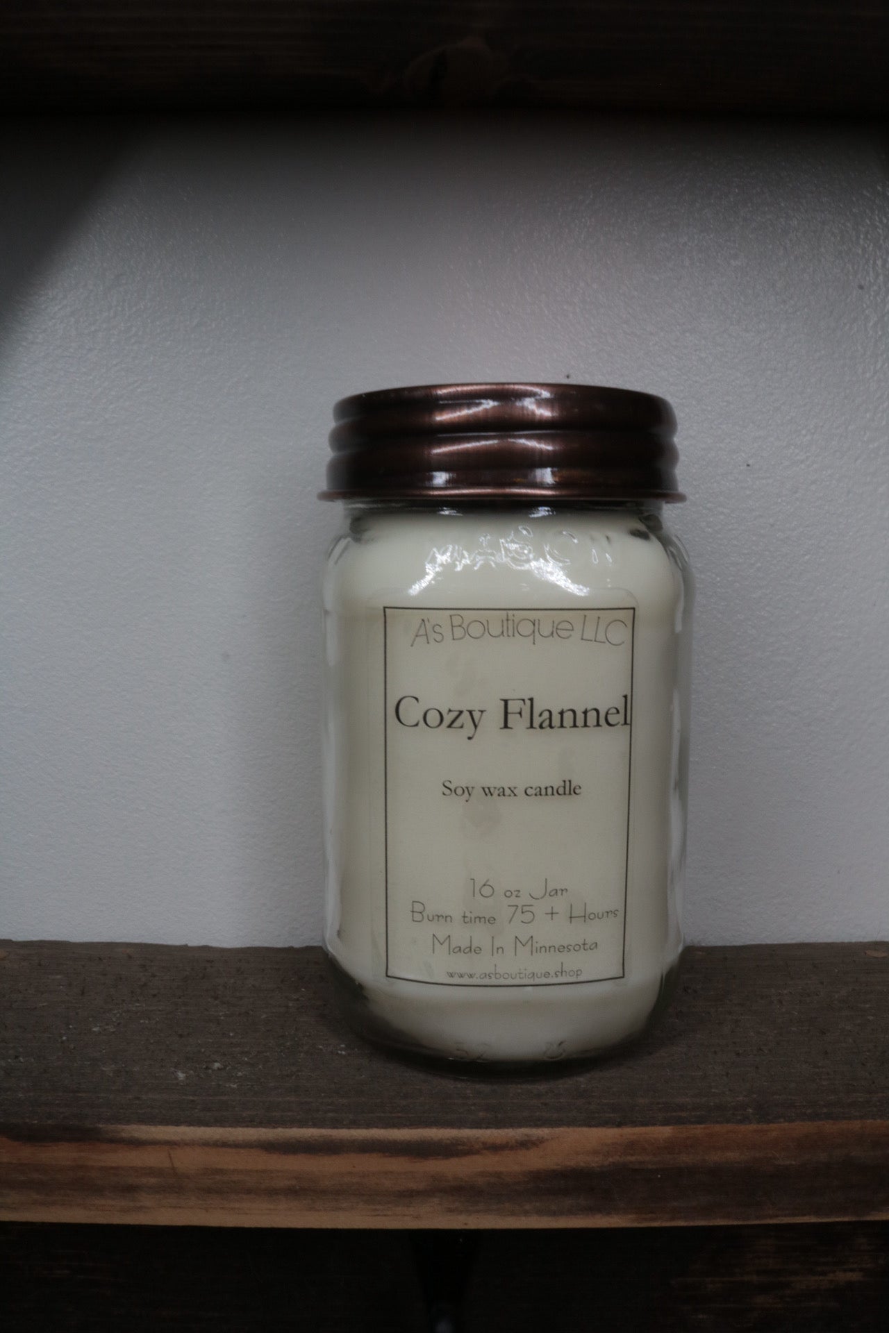 16 oz Soy Candle | Cozy Flannel |