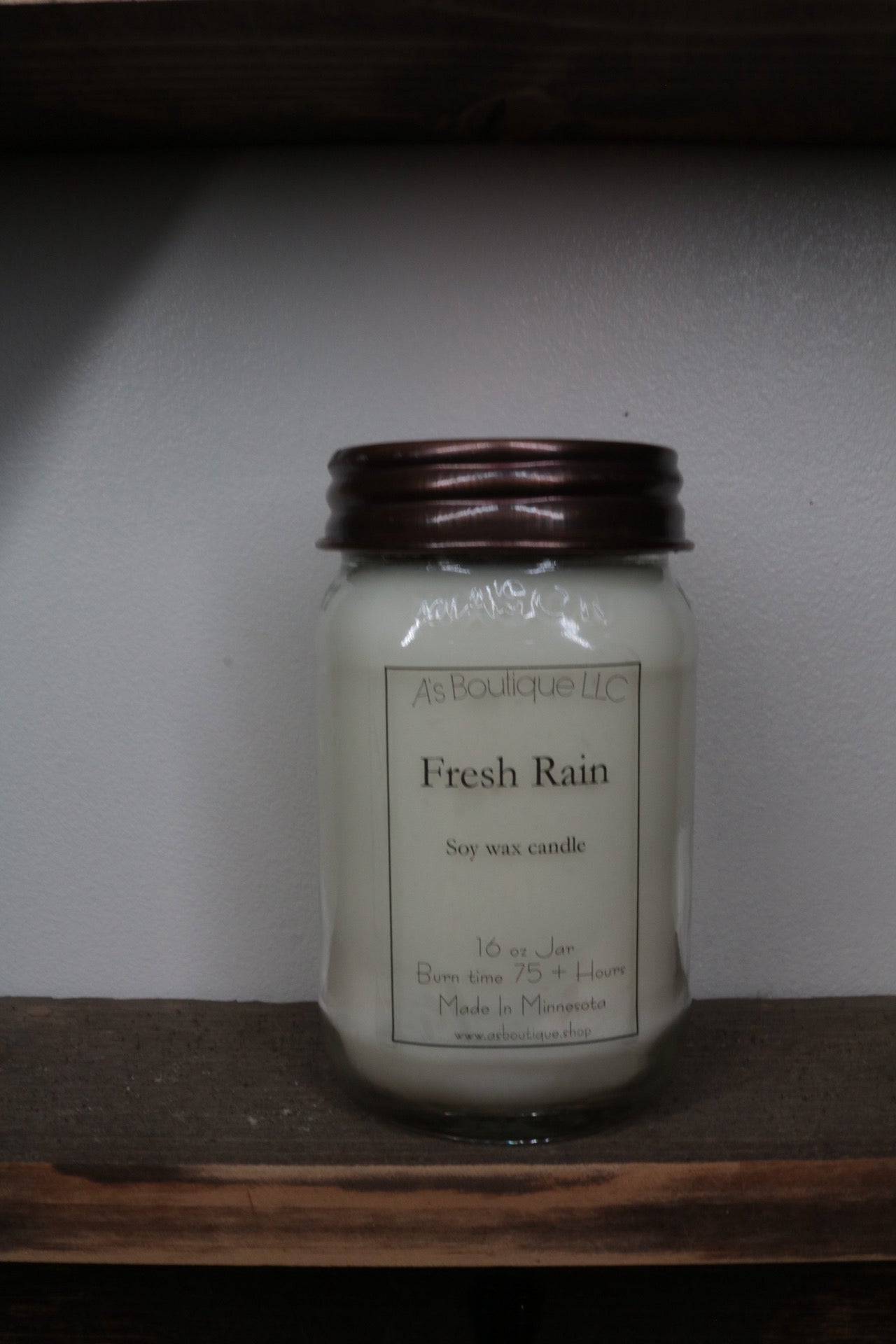16 oz Soy Candle | Fresh Rain |